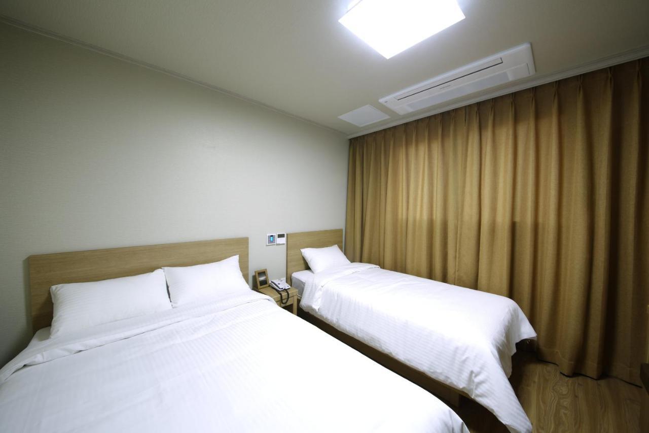 Nice Hotel Jeju Exterior foto